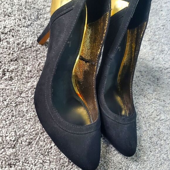 Black heels - Picture 1 of 12